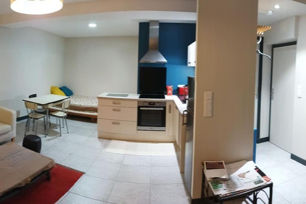 Апартаменты Appt 56M2 A 4Mn Du Palais Jacques Coeur. Бурж Экстерьер фото